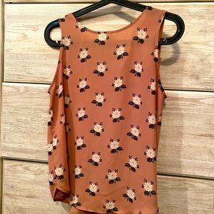 3/$10 ❤️ Pink LOFT floral work tank top